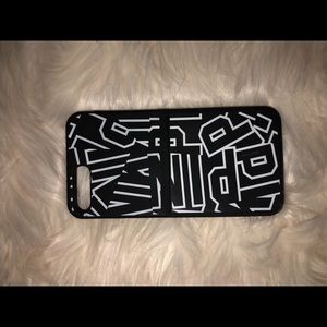 victoria’s secret iphone 7plus/8plus case.